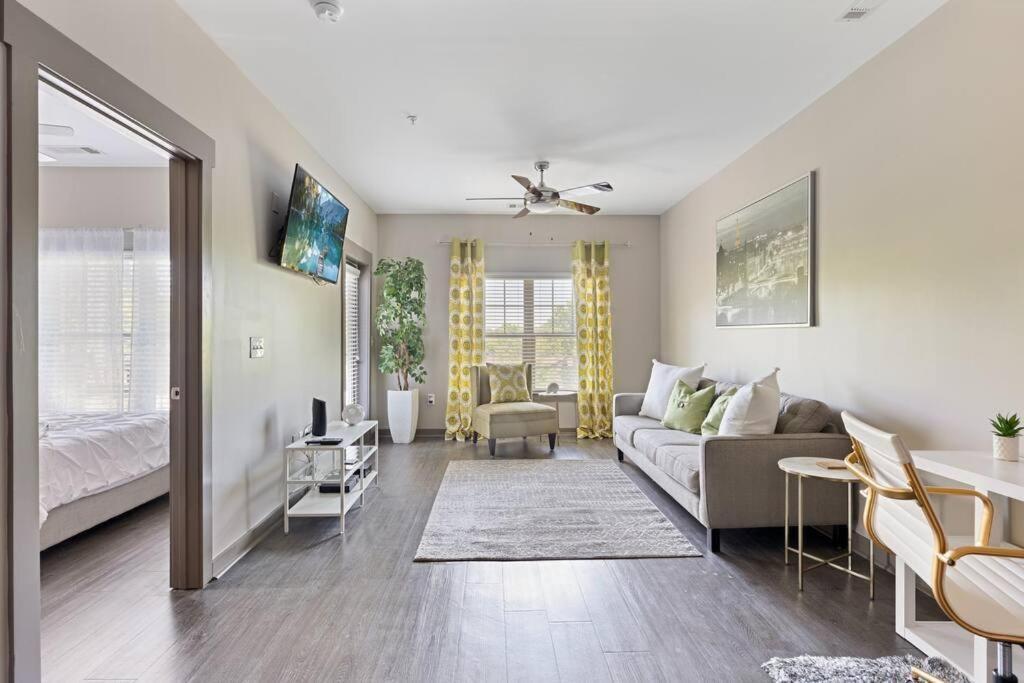 Uptown, Pool, Wine, Restaurants, Bofa Stadium_307 Apartamento *